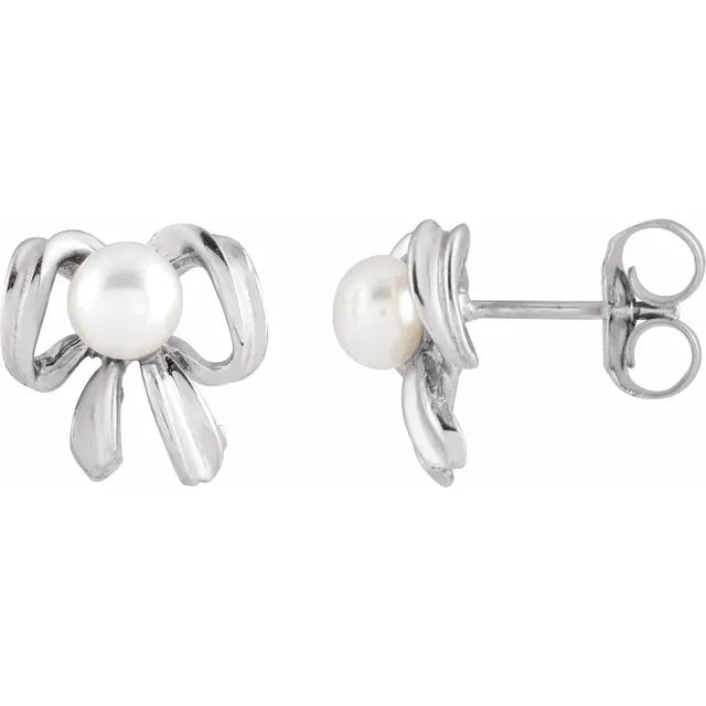 Minimalist Design Cultured Freshwater Pearl Earrings