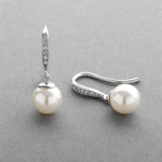 Load image into Gallery viewer, Timeless Pearl Elegance Earrings
