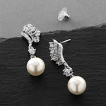 Load image into Gallery viewer, Cream Pearl Drop Earrings
